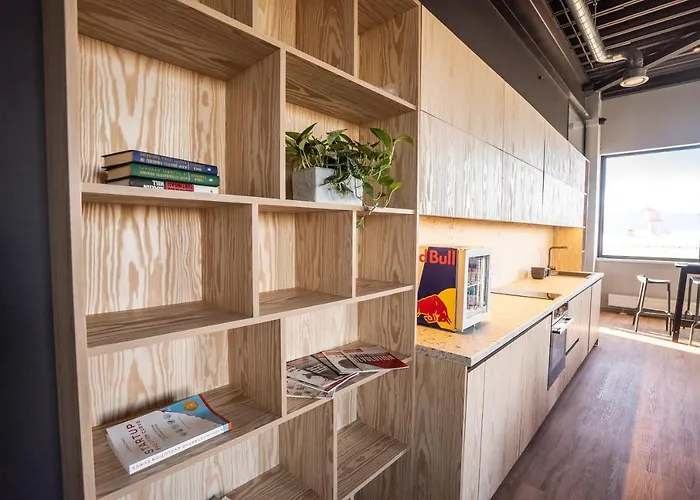 Ξενοδοχείο με διαμερίσματα Light House Coliving 3*